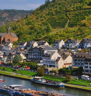 Villages vacances : comment choisir pour des séjours adaptés aux familles