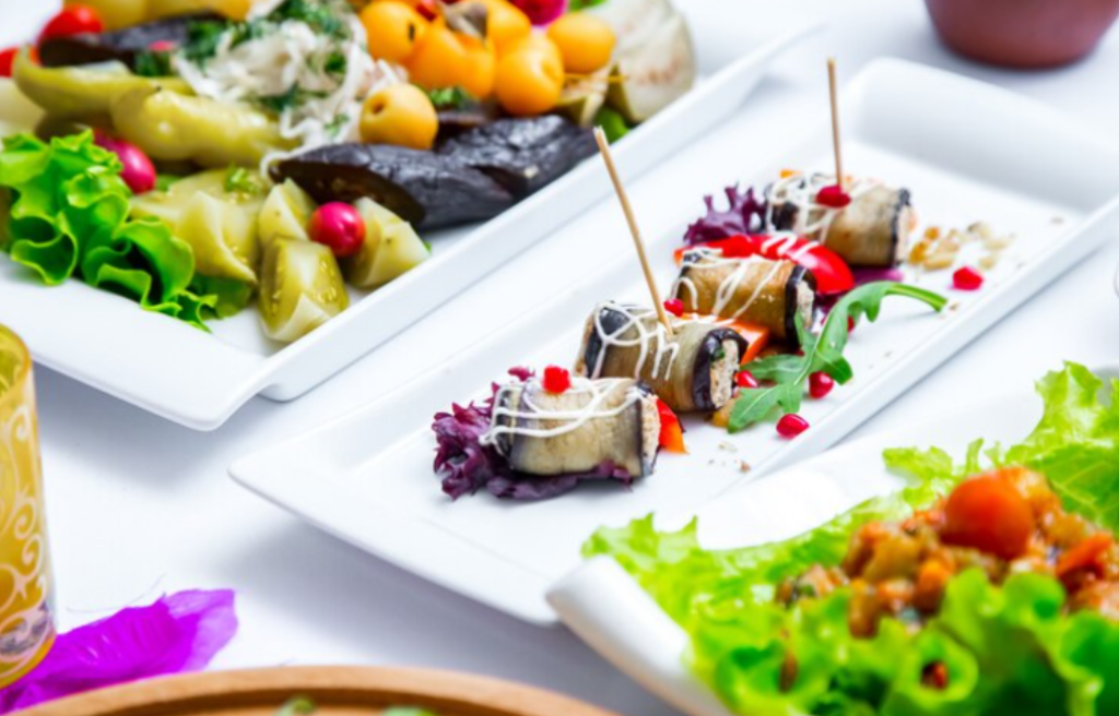 Quantités par personne : ne pas manquer de nourriture au buffet dînatoire