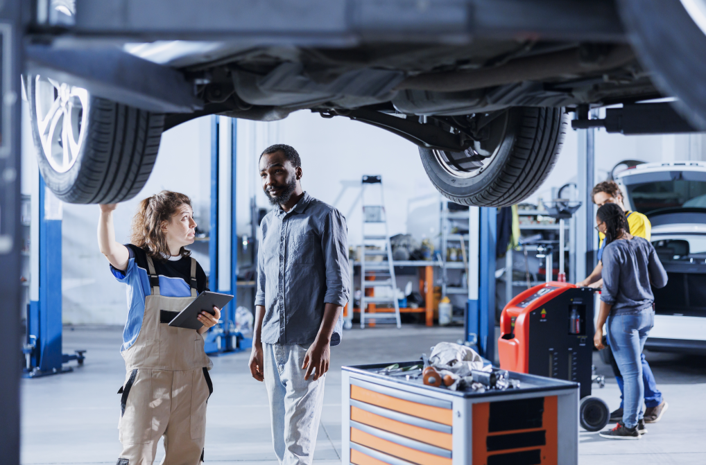 Changer plaquettes et disques : le coût main d&rsquo;œuvre en garage
